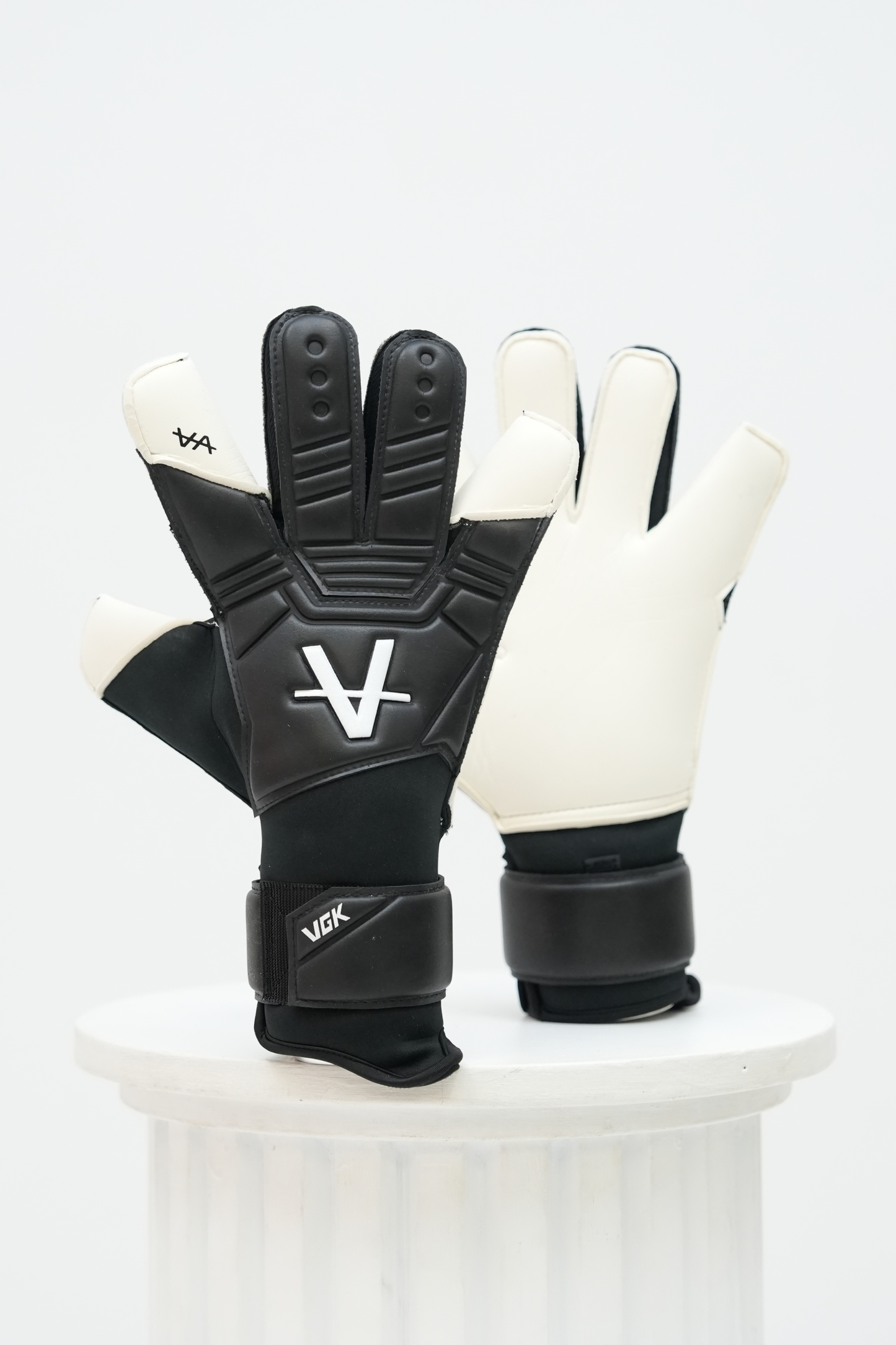 Valor Hybrid Pro - Blackout