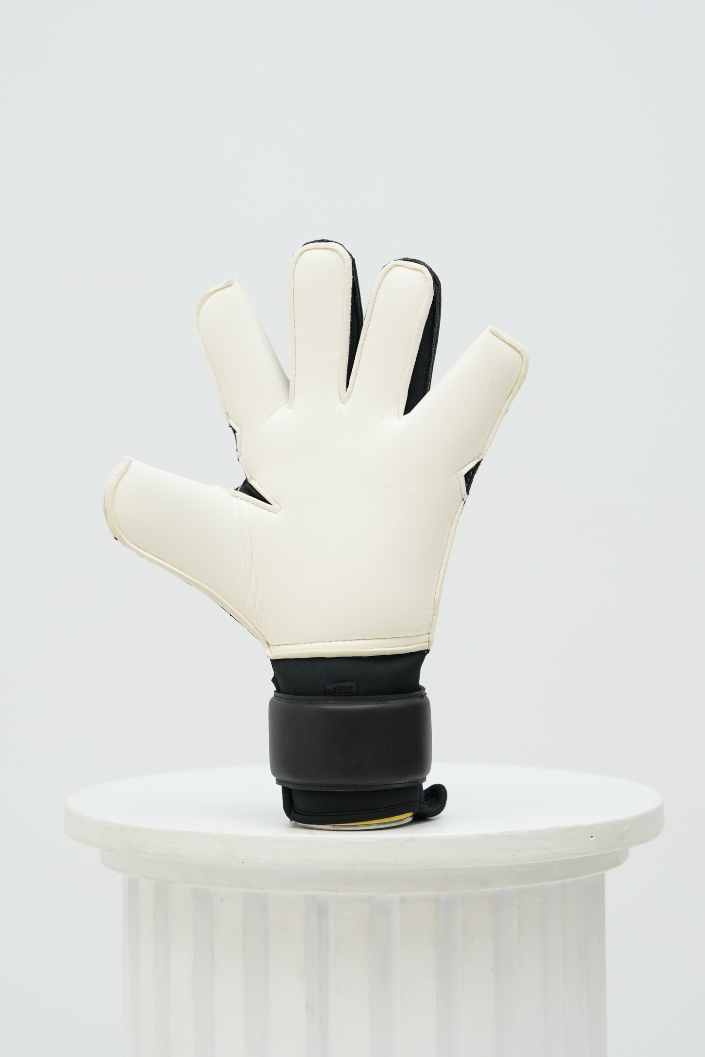 Valor Hybrid Pro - Blackout