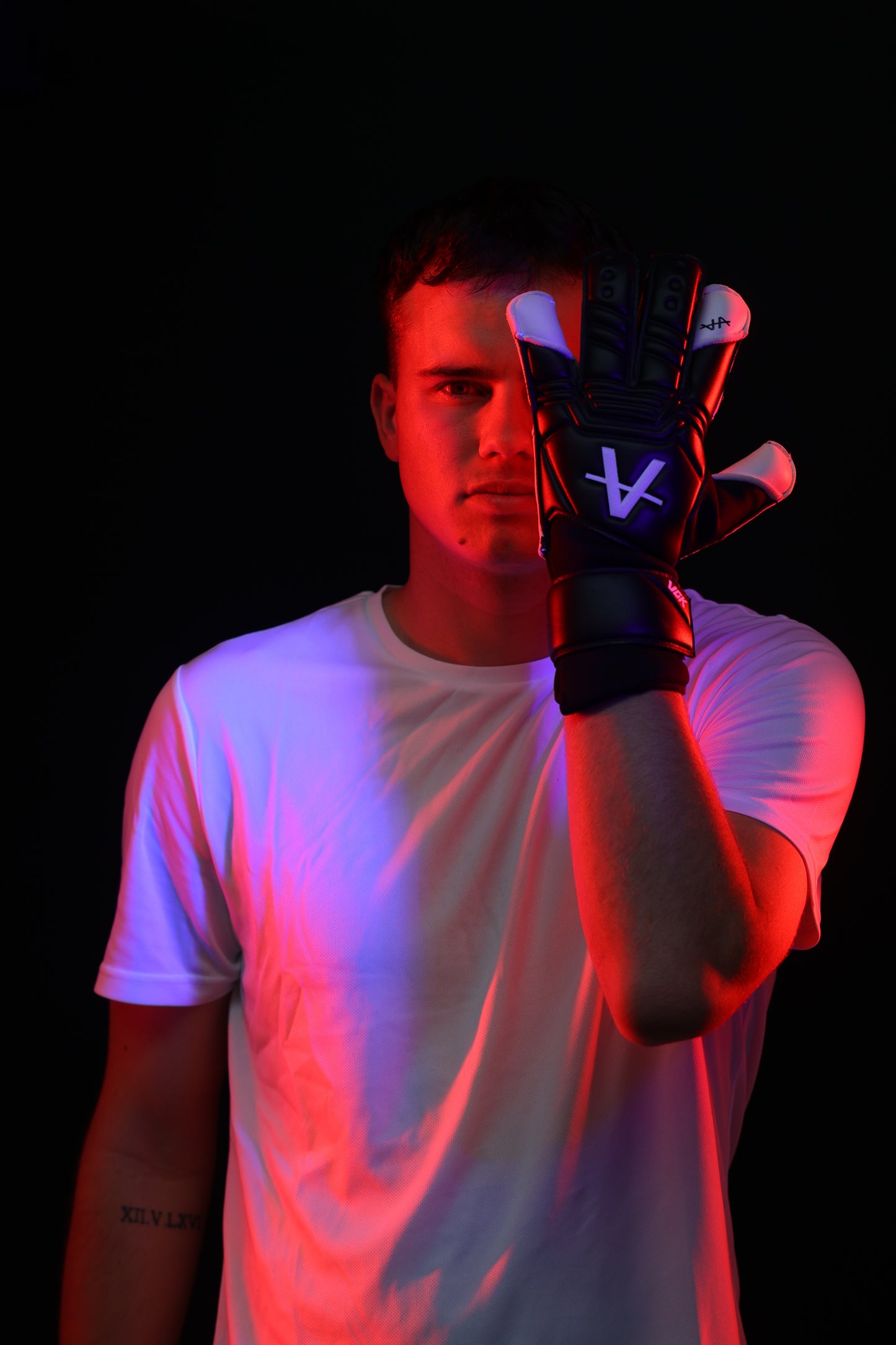 Valor Hybrid Pro - Blackout