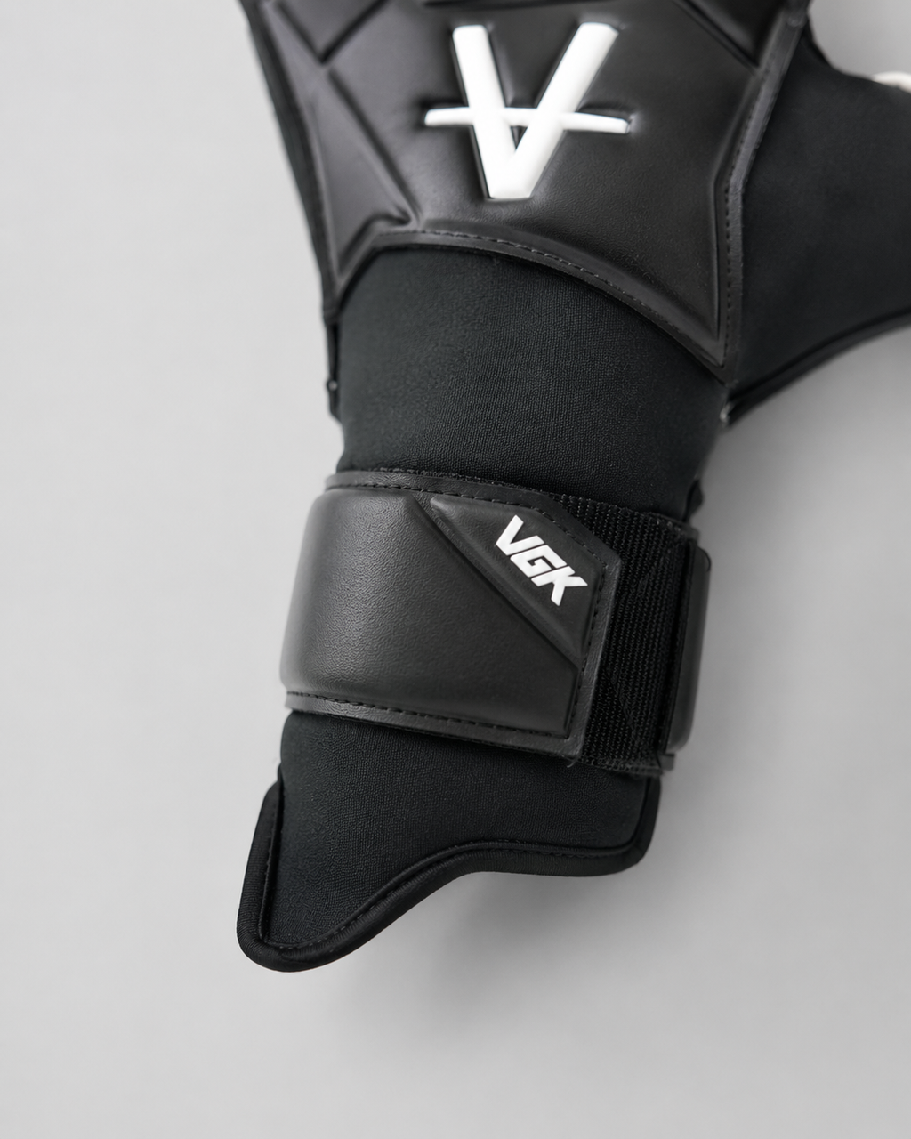 Valor Hybrid Pro - Blackout
